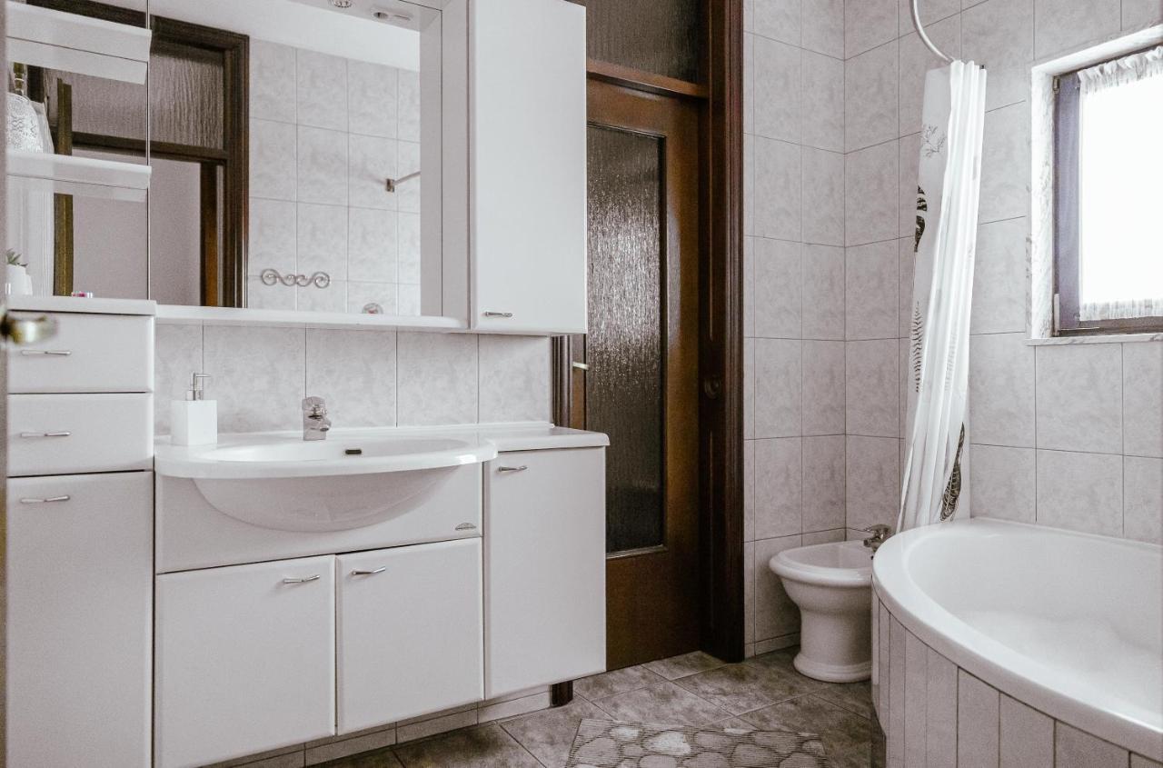 Lika Story Apartment Josipdol Ngoại thất bức ảnh