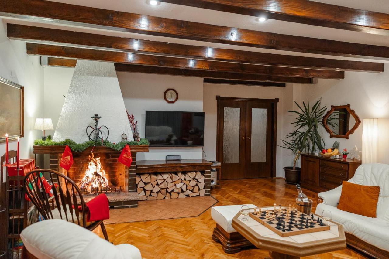 Lika Story Apartment Josipdol Ngoại thất bức ảnh