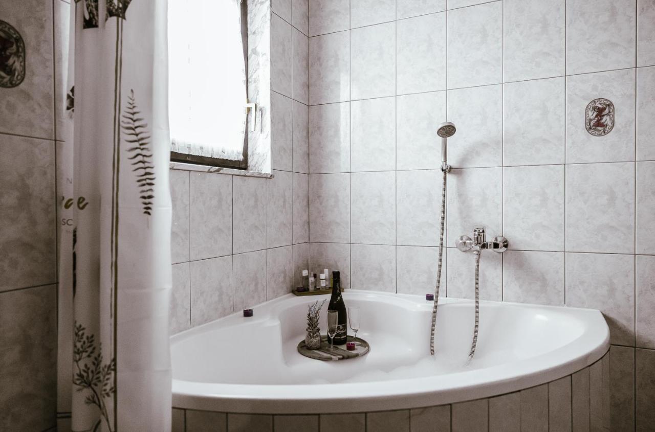 Lika Story Apartment Josipdol Ngoại thất bức ảnh